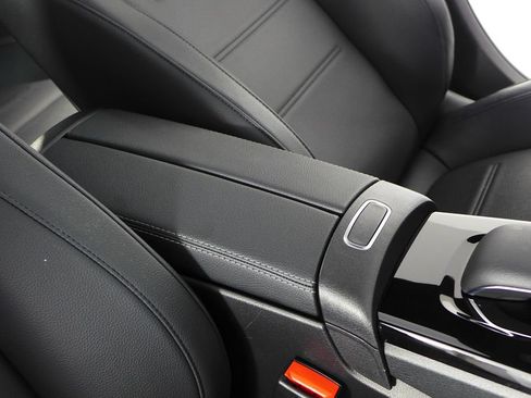 Used 2020 Mercedes-Benz CLA 250 image 16
