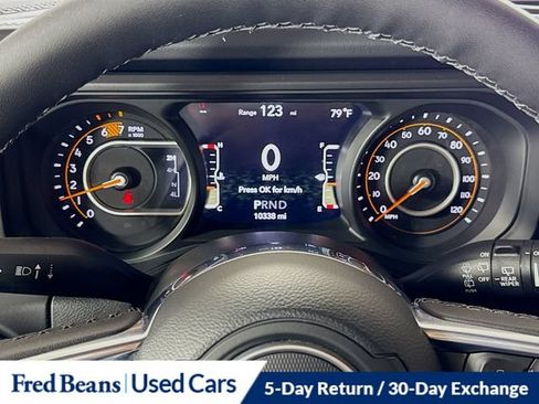 Used 2026 Jeep Wrangler Unlimited Sahara AWD/4WD image 18