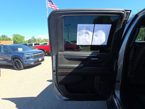 Used 2024 GMC Sierra 2500 AT4 w/ AT4 Premium Plus Package AWD/4WD image 29