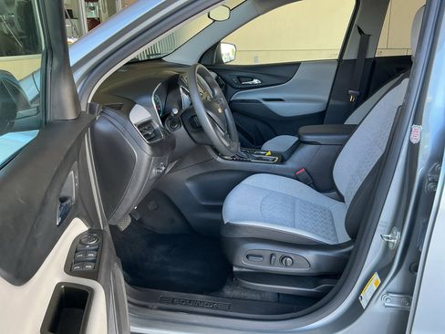 Used 2023 Chevrolet Equinox LT AWD/4WD image 13