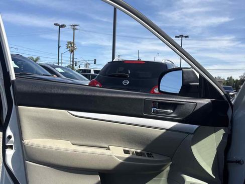 Used 2012 Subaru Outback 2.5i Premium w/ All-Weather Pkg image 6