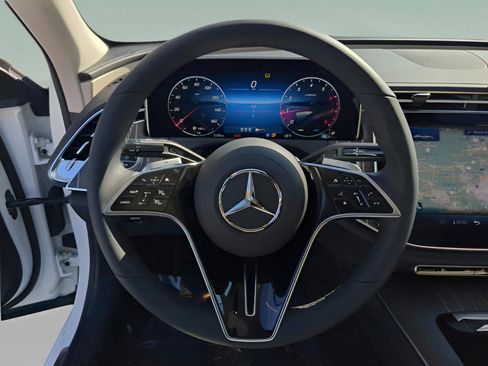 Used 2026 Mercedes-Benz E 350 Sedan image 25