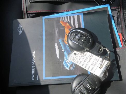 Used 2015 MINI Cooper 4-Door Hardtop FWD image 37