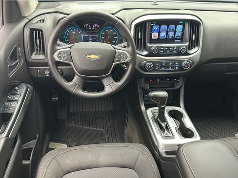 Used 2018 Chevrolet Colorado LT w/ LT Convenience Package AWD/4WD image 12