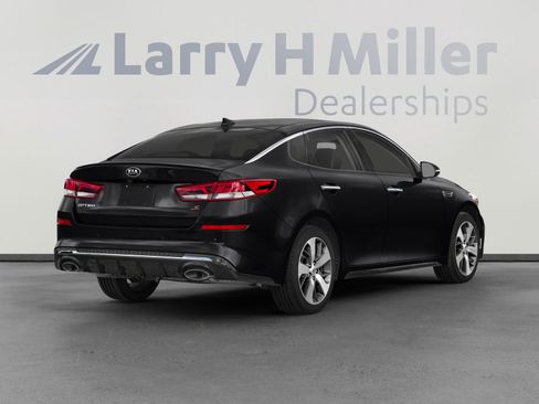 Used 2020 Kia Optima SE image 2