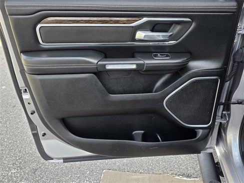 Used 2019 RAM 1500 Laramie image 34