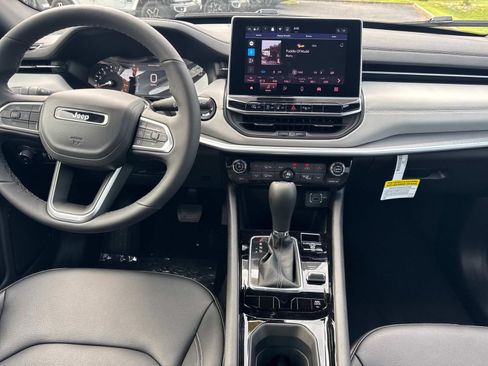 New 2026 Jeep Compass Limited AWD/4WD image 23