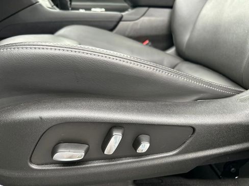 Used 2024 Cadillac XT6 Premium Luxury image 25