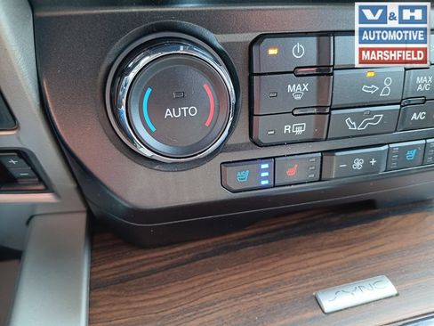 Used 2016 Ford F150 Lariat AWD/4WD image 6
