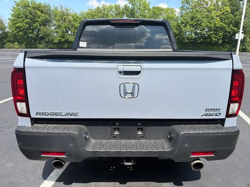 Certified 2023 Honda Ridgeline Black Edition image 4