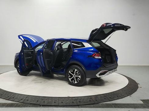 Used 2024 Kia Sportage EX AWD/4WD image 13