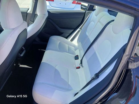 Used 2023 Tesla Model 3 Standard Range image 14