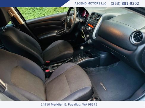 Used 2012 Nissan Versa SV w/ Convenience Pkg image 11