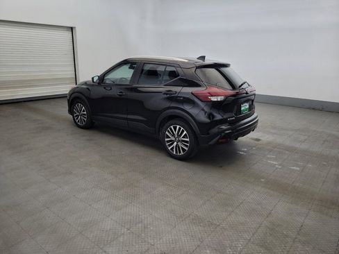 Used 2021 Nissan Kicks SV FWD image 3