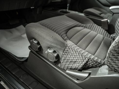 Used 2006 Nissan Frontier LE image 35