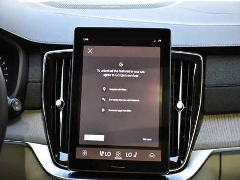 New 2026 Volvo XC90 B6 Ultra image 26