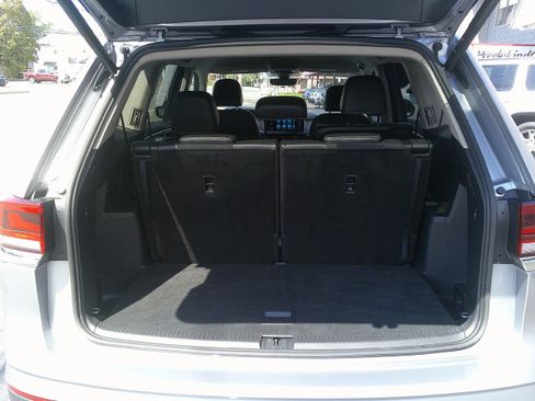 Used 2025 Volkswagen Atlas SE AWD/4WD image 26