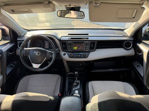 Used 2018 Toyota RAV4 XLE w/ Plus Extra Value Package AWD/4WD image 13