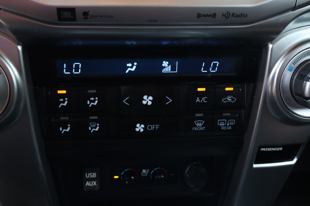 Used 2018 Toyota 4Runner Limited AWD/4WD image 35