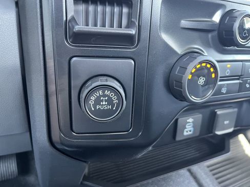 New 2025 Ford F250 XL w/ F-250 >10K GVWR Package RWD image 23