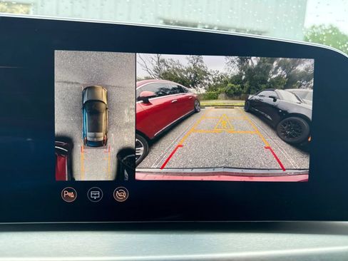 Used 2024 Cadillac Lyriq Sport RWD image 24