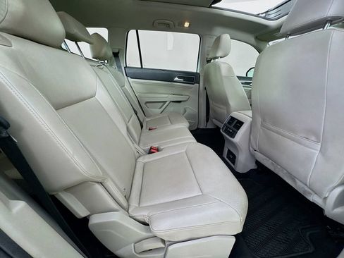 Used 2018 Volkswagen Atlas SEL w/ R-Line Package AWD/4WD image 37
