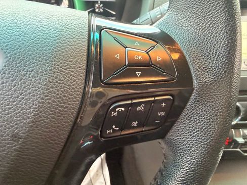 Used 2018 Ford Explorer XLT w/ Equipment Group 202A image 17