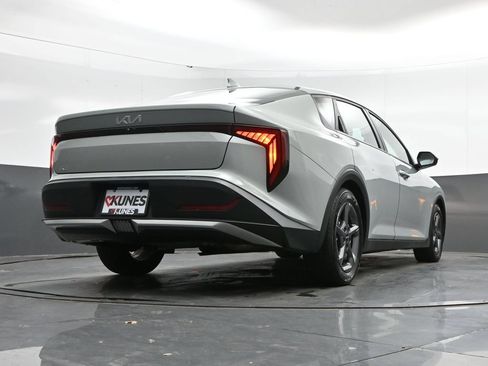 Used 2025 Kia K4 FWD image 38
