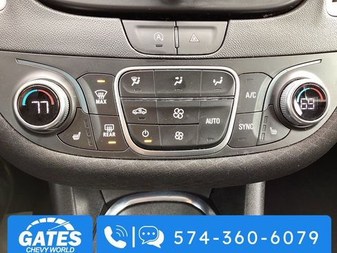 Used 2024 Chevrolet Malibu LT image 17