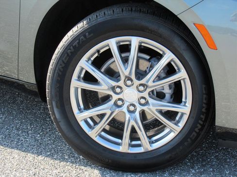 Used 2022 Buick Enclave Premium w/ Experience Buick Package image 7