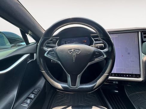 Used 2015 Tesla Model S RWD image 12