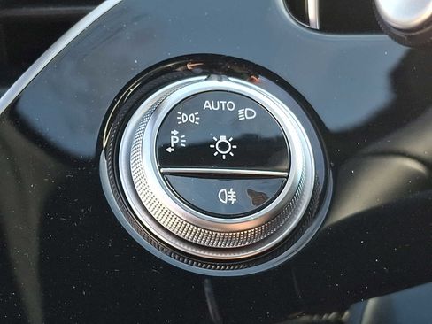 Used 2026 Mercedes-Benz E 350 4MATIC Sedan image 19