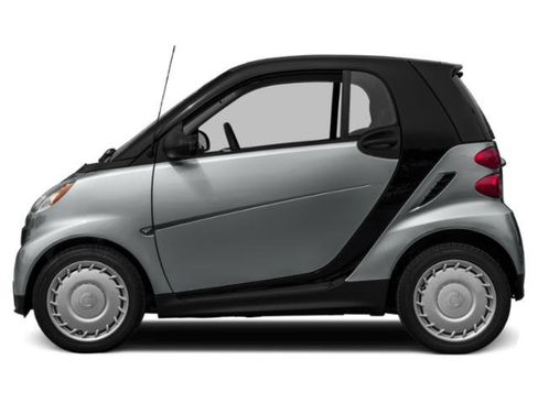 Used 2015 smart fortwo pure RWD image 3