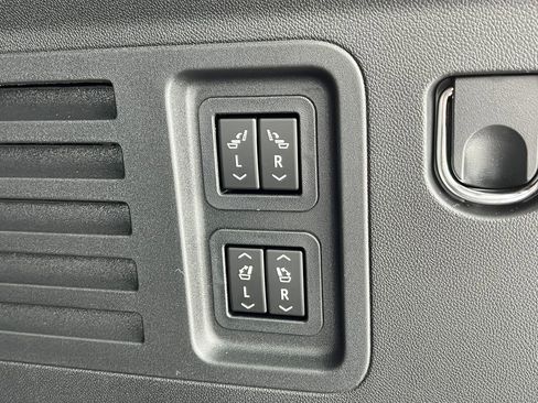 New 2026 Buick Enclave Sport Touring w/ Power Package image 41