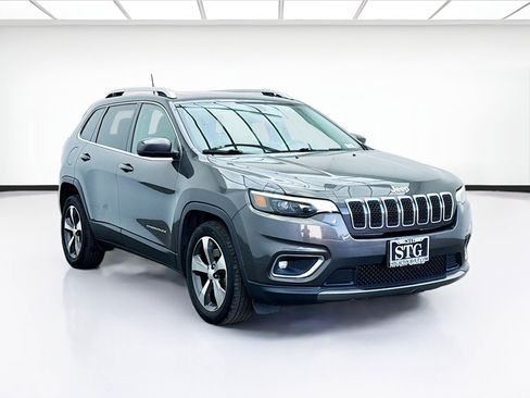 Used 2019 Jeep Cherokee Limited image 3