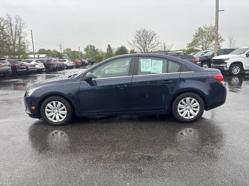 Used 2011 Chevrolet Cruze LS FWD image 4