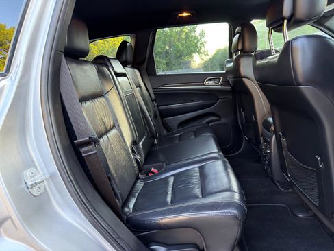 Used 2015 Jeep Grand Cherokee Limited w/ Trailer Tow Group IV AWD/4WD image 17
