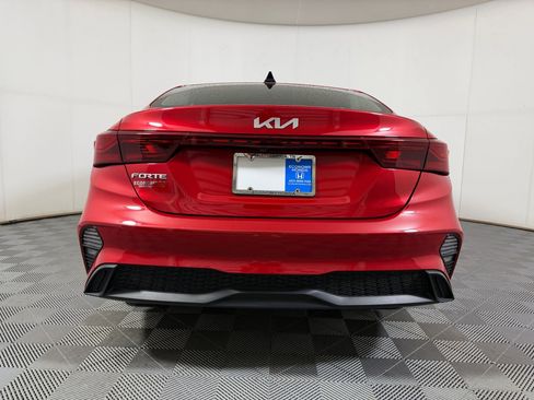 Used 2024 Kia Forte LXS FWD image 8