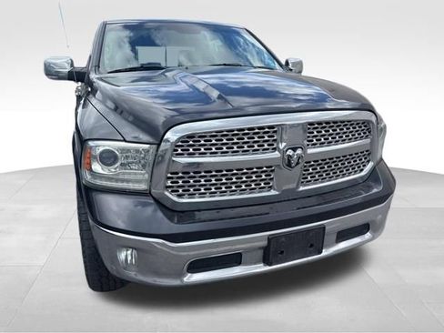 Used 2017 RAM 1500 Laramie image 9