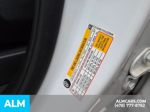 Used 2025 Chevrolet Silverado 2500 LT w/ Convenience Package image 5