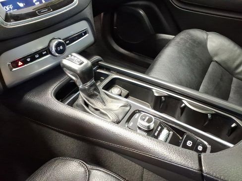 Used 2016 Volvo XC90 T6 Momentum image 15