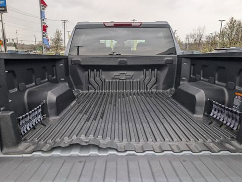 Used 2024 Chevrolet Silverado 1500 LT image 19
