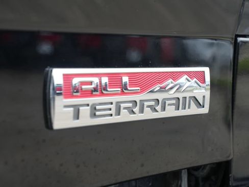 Used 2017 GMC Sierra 1500 SLT AWD/4WD image 18