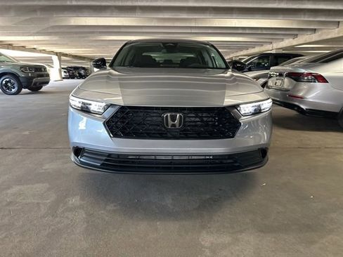 Used 2025 Honda Accord SE image 2
