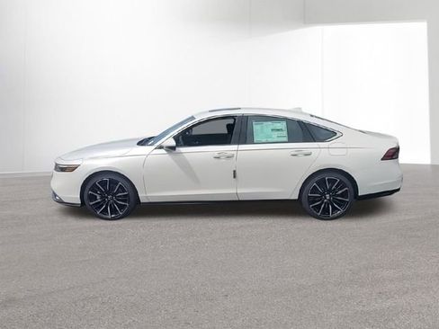 New 2026 Honda Accord Touring image 5