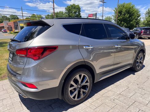 Used 2018 Hyundai Santa Fe Sport AWD/4WD image 10