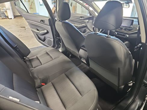 Certified 2025 Nissan Altima 2.5 SV FWD image 11