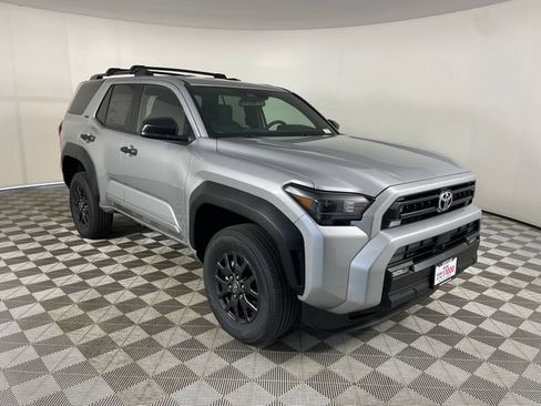 New 2026 Toyota 4Runner SR5 AWD/4WD image 14