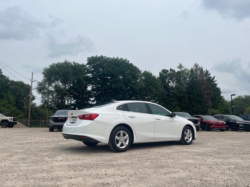 Used 2023 Chevrolet Malibu LS FWD image 7