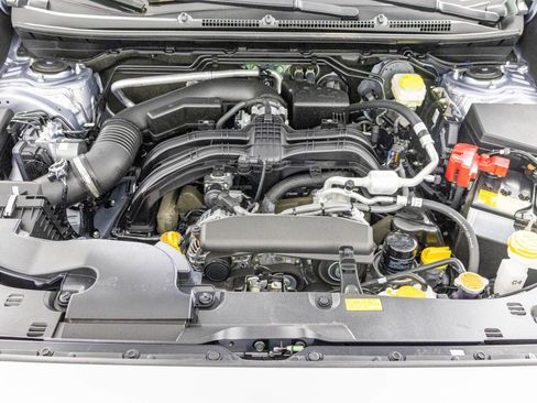 Used 2025 Subaru Crosstrek 2.0i Premium image 41